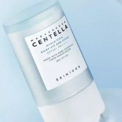تصویر ضد ضدآفتاب استیکی سنتلا اسکین 1004 ماداگاسکار انواع پوست SPF50 Centella