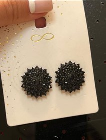 تصویر میخی،منجوق و سنگ 