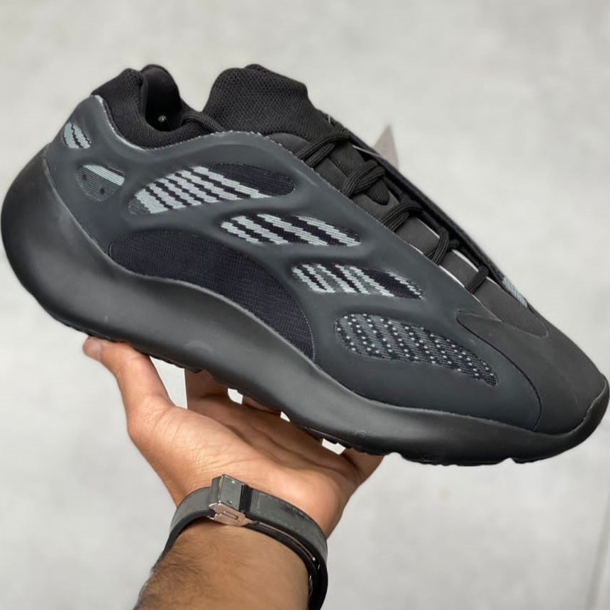⚪️فروخته شد⚪️ ‏⚪️ZX10000⚪️ ⚪️لطفا به توضیحات دقت کنيد⚪️ ⚪️سايز : 40/5 اكبند  با ليبل⚪️ ⚪️زديكس ١٠٠٠ استراليا كمياب و جنس قوي⚪️ ⚪️توليد : 2021⚪️ ⚪️آدرس :  ميدان فلاح ؛ خيابان فريدون احمدي ؛