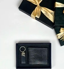 تصویر ست دو تیکه چرم مدل کارا جاکلیدی 