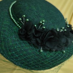 تصویر کلاه مجلسی سبز 