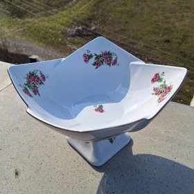 تصویر میوه خوری گلسرخی 