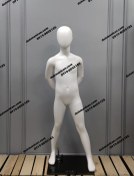 تصویر مانکن بچه گانه ایستاده کد 08 