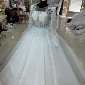 تصویر لباس عروس حریر سه کلوش با تزیینات دانتل ترک Bride dress