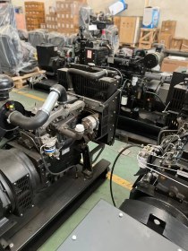 تصویر دیزل ژنراتور 72/5 کاوا ( 60کیلووات ) با موتور 4 سیلندر موتورسازان تبریز 4/244 با ژنراتور استامفورد پاور 