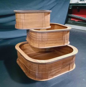 تصویر جعبه گل مربع Flower box