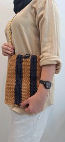 تصویر کیف دستباف مکرومه راه راه عمودی 