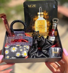 تصویر کادو دخترانه و زنانه پک هدیه ویژه مناسب روز دختر ولنتاین و تولد 