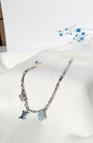 تصویر دستبند LV 