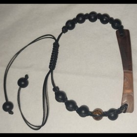 تصویر دستبند مردانه چوب و رزین با مهره اونیکس و چشم ببر کد 16 Wood and resin men's bracelet with onyx bead and tiger's eye code 16