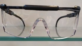 تصویر ‌‌عینک ایمنی شیشه شفاف برند AoSafety (آ اُ سِیفتی) دسته کشویی و تا شونده 