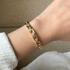 تصویر بنگل کارتیه نگین دار طرح طلا 