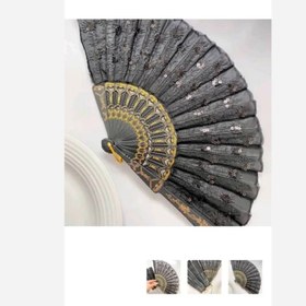 تصویر باد بزن مشکی پولکی 