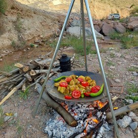 تصویر ست سه پایه و ساج کوچک آب بندی شده مناسب پخت و پز در مسافرت و بیرون شهر ا set se paye va saj kochak set se paye va saj kochak