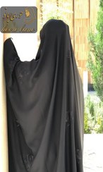 تصویر عبا گلدوزی طرح گل با طراحی ظریف و دوخت شیک و خوش‌فرم 