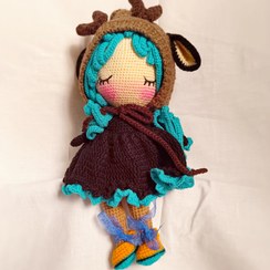 تصویر عروسک دست باف دختر گوزنی 