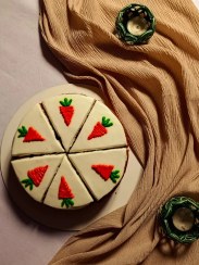 تصویر کیک هویج با دارچین و گردو 