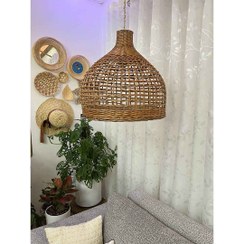 تصویر لوستر حصیری ژورنالی طرح توری Journal wicker chandelier with lace design