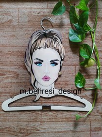 تصویر چوب لباسی زنانه مدل بلوند - 488000تومان Blonde model women's hangers