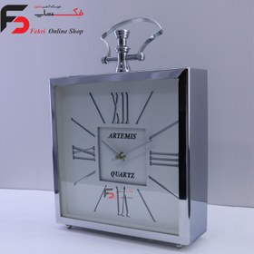 تصویر ساعت رو میزی ارتمیس 2030 در دو رنگ نقره ای و طلایی آرامگرد و بی صدا مدرن - یک ا clock Artemis2030 clock Artemis2030