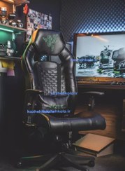 تصویر صندلی گیمینگ Razer S500 زیر پایی 