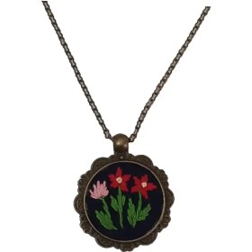 تصویر گردنبند گلدوزی نسیم گل 