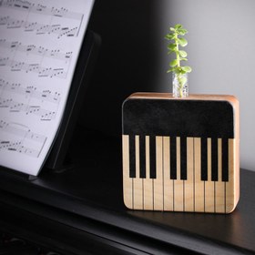 تصویر گلدان چوبی طرح پیانو 