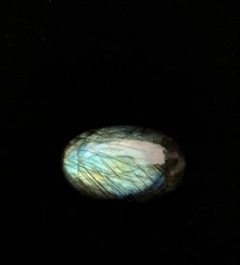 تصویر نگین سنگ لابرادوریت تراش اشکی با پدیده لابرادورنسی ابی Labradorite