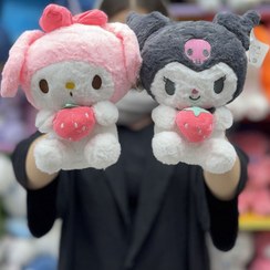 تصویر عروسک کرومی ملودی توت فرنگی سایز ۵۰ سانتیمتر 