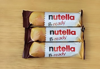 تصویر بیسکوییت نوتلا بی ردی با مغز شکلات و فندق nutella 01291