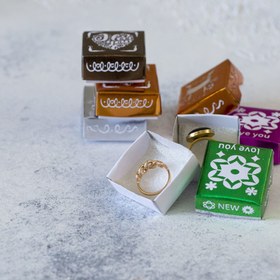 تصویر جعبه جواهرات 300 عددی بسته بندی شده مدل طلاکوب کوچک 