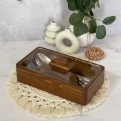 تصویر جاقاشقی چوبی در پلکسی 