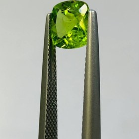 تصویر نگین زبرجد اصل سایز 8*8 میلی‌متر 