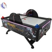تصویر ایرهاکی کودک مدیوم با نمایشگر دیجیتال دو طرف و گل شمار و زمان شمار مدل croocked Medium children's air hockey with double-sided digital display, goal counter and timer, croocked model