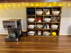 تصویر استند چوبی ماگ ۴ در ۴ چوب روسی 