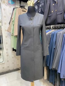 تصویر مانتو شلوار اداری مدل یقه گرد دکمه مخفی ۴ خونه ریز 