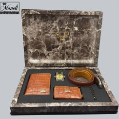 تصویر ست چرم 4 تکه با فندک ساعت دار دنیس | چرم طبیعی – عسلی 14040513 