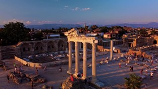 تصویر دانلود فوتیج معبد آپولو در غروب آفتاب Temple Of Apollo At Sunset 