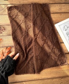 تصویر شال پاییزه طرح سه بعدی گوچی 