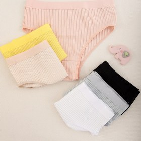 تصویر شورت وارجان 