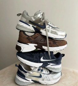 تصویر کتانی نایکی مدل V2K Run سایز ۴۳ چرم 