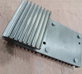 تصویر هیت سینگ U مشکی 