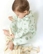 تصویر ست نوزادی سه تکه طرح آواکادو مناسب ۶ تا ۳۶ ماه 