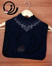 تصویر یقه حجاب نگینی ریون مشکی 