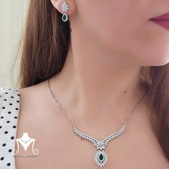 تصویر نیمست جواهری نگین سبز سیلور زنانه برند فشن Fasion jewelry