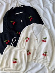 تصویر ست دو‌تیکه فانتزی گیلاسی 