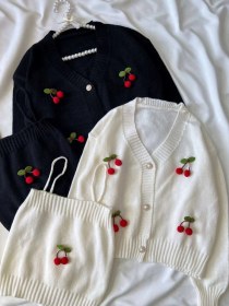 تصویر ست دو‌تیکه فانتزی گیلاسی 