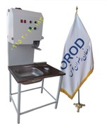 تصویر خرد کن مرغ ایستاده 