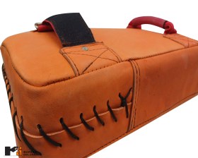 تصویر میت بالشتی چرم 20*40 کد 2003678 