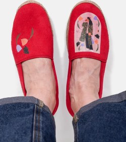 تصویر کفش کنفی قرمز 